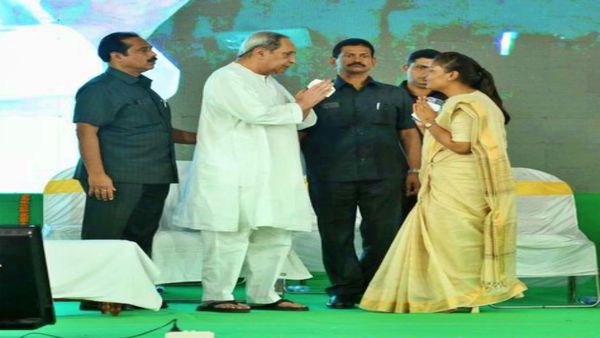 ଭୁବନେଶ୍ୱରରେ ପହଞ୍ଚିଲେ ଦୀପାଳି ଦାସ, ମୁଖ୍ୟମନ୍ତ୍ରୀଙ୍କୁ ଭେଟିବେ