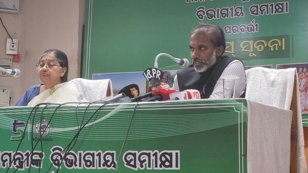 ଗୃହ ନିର୍ମାଣ ଓ ନଗର ଉନ୍ନୟନ ବିଭାଗ କାର୍ଯ୍ୟର ସମୀକ୍ଷା କଲେ ମୁଖ୍ୟମନ୍ତ୍ରୀ