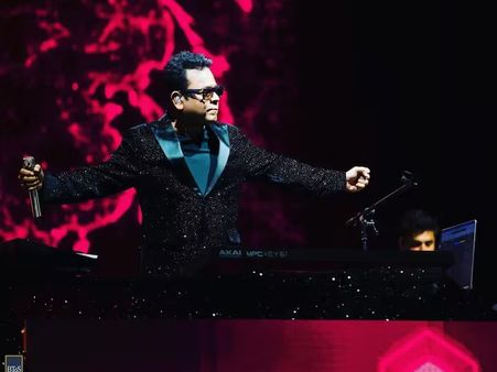 ଷ୍ଟେଜରେ ଚଢି ଓସ୍କାର ବିଜେତା ଏ ଆର୍ ରହମାନଙ୍କ କନ୍ସର୍ଟକୁ ଅଧାରୁ ବନ୍ଦ କଲା ପୋଲିସ, ଜାଣନ୍ତୁ କାରଣ