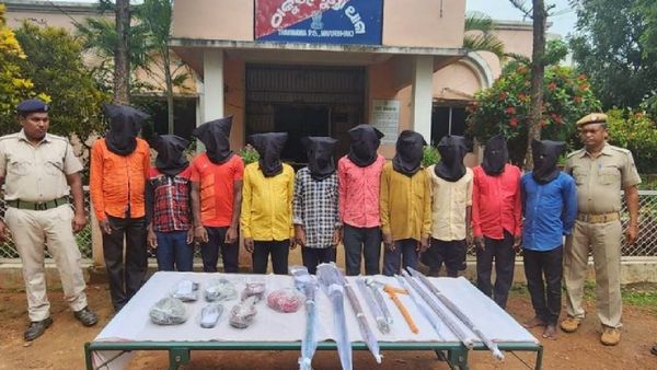 ଶିମିଳିପାଳ ଫରେଷ୍ଟର ହତ୍ୟା ମାମଲାରେ 10 ଜଣ ଗିରଫ, ଦେଶୀ ବନ୍ଧୁକ ଓ ଅସ୍ତ୍ରଶସ୍ତ୍ର ଜବତ