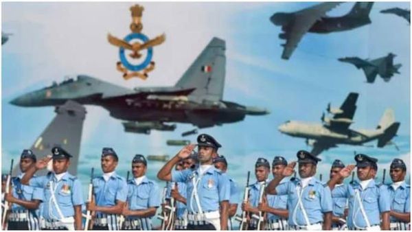 ଭାରତୀୟ ବାୟୁସେନାରେ ପୂରଣ ହେବ ୩୫୦୦ ପଦବୀ : ଦ୍ଵାଦଶ ପାସ୍ କରିଥିଲେ ନିଯୁକ୍ତି 