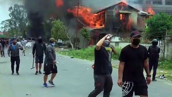 ମଣିପୁରରେ ପୁଣି ଉଗ୍ର ହେଲା ହିଂସା: ଆଖିବୁଜା ଗୁଳିମାଡ, ୩ମୃତ