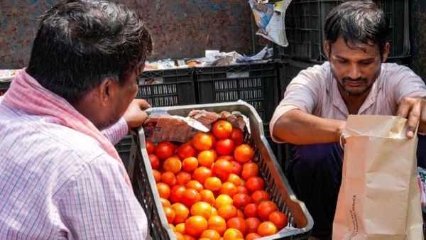 ୭୦ ଟଙ୍କା ହେଲା ଟମାଟୋ ଦାମ୍:ସବସିଡି ଟମାଟୋ ଦାମ କମ୍ କଲେ କେନ୍ଦ୍ର ସରକାର