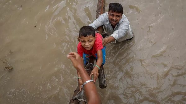 ବିପଦ ସଂଙ୍କେତ ଡେଇଁଲା ଯମୁନା:ଦିଲ୍ଲୀ ସ୍ଥିତି ସଙ୍ଗୀନ