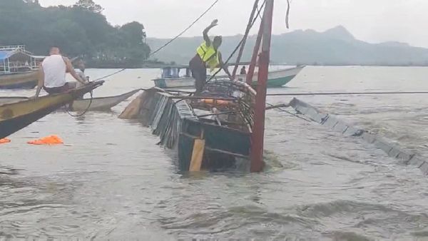ବଡ଼ ଅଘଟଣ: ଡଙ୍ଗାବୁ଼ଡ଼ି ୩୦ ମୃତ