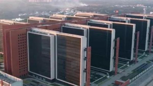 ସୁରଟରେ ବିଶ୍ୱର ସର୍ବବୃହତ ଅଫିସ ; ୩୨ ବିଲିୟନ ଟଙ୍କାରେ ହୋଇଛି ନିର୍ମାଣ