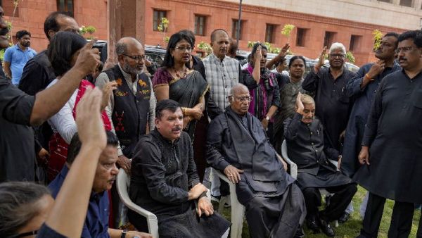 ମଣିପୁର ଗସ୍ତ କରିବେ INDIA ର ସାଂସଦ, ଦୁଇ ଦିନ ଧରି ପରିସ୍ଥିତିର ଅନୁଧ୍ୟାନ କରିବେ