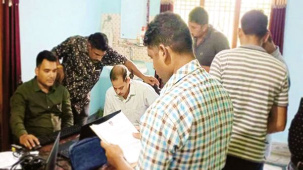 ଜଳ ଯୋଗାଣ ବିଭାଗର ଯନ୍ତ୍ରୀଙ୍କ ଘରେ ଭିଜିଲାନ୍ସ ଚଢ଼ାଉ, ଏକକାଳୀନ ୩ଟି ସ୍ଥାନରେ ରେଡ୍