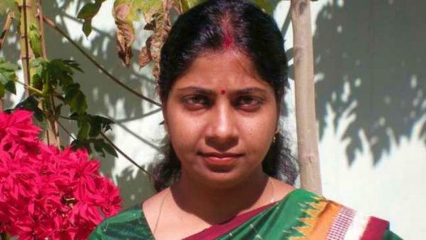 ଆଇଏଏସ ସ୍ତରରେ ଅଦଳବଦଳ, ଯାମିନୀ ଷଡ଼ଙ୍ଗୀ ହେଲେ ଆଦର୍ଶ ବିଦ୍ୟାଳୟ ସଂଗଠନର ପ୍ରକଳ୍ପ ନିର୍ଦ୍ଦେଶିକା