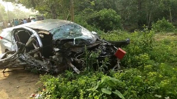 ମୋ ବସ୍-କାର୍ ଦୁର୍ଘଟଣା, ଜଣେ ମୃତ, 14 ଗୁରୁତର