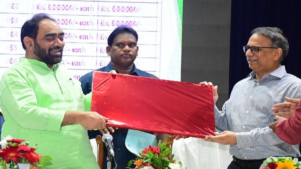 ସୁରକ୍ଷିତ ଜମା ଯୋଜନା ପ୍ରତି ଆକର୍ଷିତ କରିବ ‘ସ୍ୱଳ୍ପ ସଞ୍ଚୟ ପ୍ରୋତ୍ସାହନ ଯୋଜନା', ପୂରଣ ହେବ ଭବିଷ୍ୟତ ଆବଶ୍ୟକତା