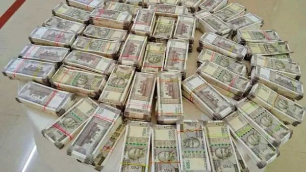 ବିଡା ବିଡା ଜାଲ ନୋଟ୍ : ୪୧ଲକ୍ଷ ୧୬ହଜାର ଟଙ୍କାର ଜାଲ ନୋଟ ଜବତ କଲା STF