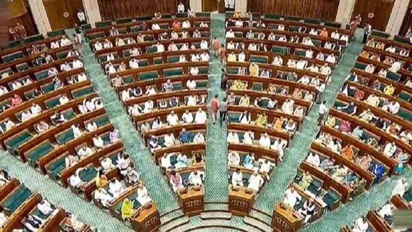 କାହିଁକି ପୁରୁଣା ପଦ୍ଧତିରେ ମହିଳା ସଂରକ୍ଷଣ ବିଲ୍ କୁ ନେଇ ହେଲା ଭୋଟିଂ ?