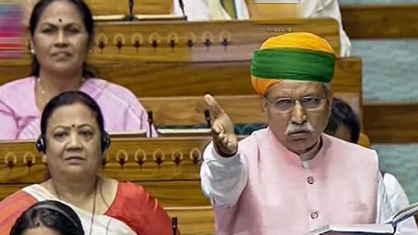 ଜାଣନ୍ତୁ 'ମହିଳା ସଂରକ୍ଷଣ ବିଲ୍‌'ରେ କ'ଣ ରହିଛି