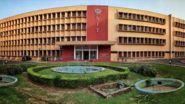 ଫାଶୀ ଲଗାଇ ଝୁଲି ପଡ଼ିଲେ ବି.ଟେକ୍ ଛାତ୍ର