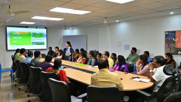 ନବ ନିଯୁକ୍ତ ଶିକ୍ଷକ-ପ୍ରଶିକ୍ଷକଙ୍କ ମୋ ସ୍କୁଲ୍ କାର୍ଯ୍ୟାଳୟ ପରିଦର୍ଶନ, ବିଭିନ୍ନ କାର୍ଯ୍ୟକ୍ରମ ଉପରେ ଦିଗଦର୍ଶନ