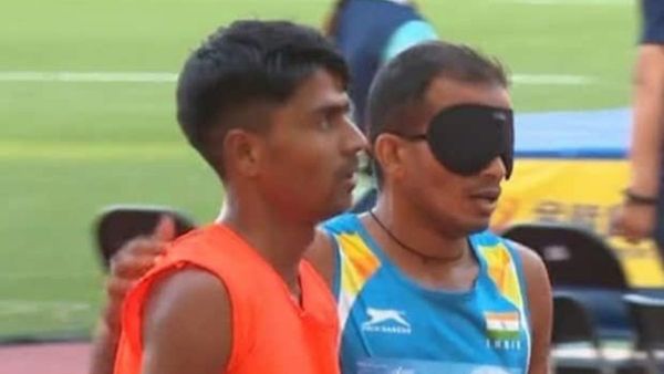 ଏସୀୟ ପାରା ଗେମ୍ସ: ପୁରୁଷ 5000 ମିଟର T11 ଇଭେଣ୍ଟରେ ସ୍ୱର୍ଣ୍ଣ ଜିତିଲେ ଅଙ୍କୁର ଧାମା