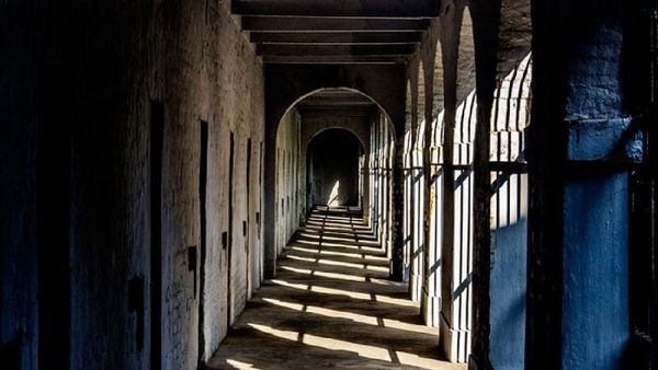 କତାର ଜେଲରେ ବନ୍ଦ ଥିବା ଭାରତର ୮ ପୂର୍ବତନ ନୌସେନା ଅଧିକାରୀଙ୍କୁ ମୃତ୍ୟୁଦଣ୍ଡ