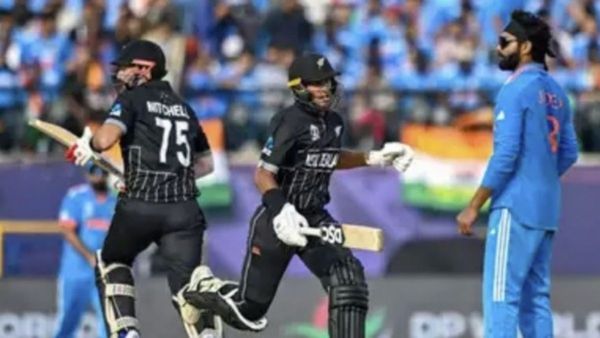 IND vs NZ: ୨୭୩ ରନରେ ନ୍ୟୁଜିଲ୍ୟାଣ୍ଡକୁ ଅଟକାଇଲା ଭାରତ, ସାମିଙ୍କୁ ୫ ୱିକେଟ୍
