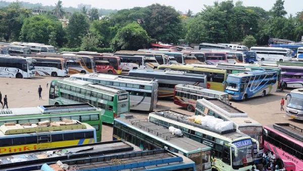 ଲକ୍ଷ୍ମୀ ଯୋଜନାକୁ ବିରୋଧ; ଘରୋଇ ବସ୍ ଚଳାଚଳ ବନ୍ଦ