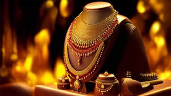 ଦିପାବଳୀ ପୂର୍ବରୁ କମିଲା ସୁନା ଦର: ଧନତେରସ୍ ପାଇଁ ଅଳଙ୍କାର ଦୋକାନରେ ଆକର୍ଷଣୀୟ ଅଫର୍