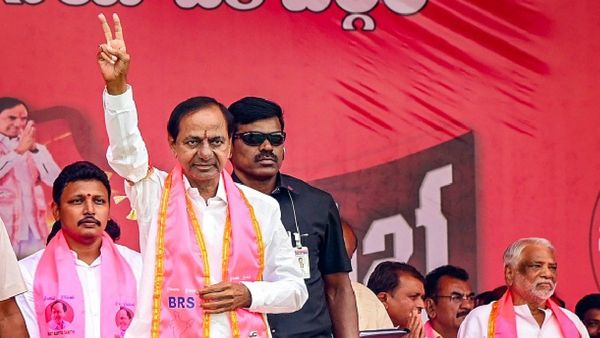 Telangana Exit Poll 2023: ତେଲେଙ୍ଗାନାରେ କିଏ ଗଢିବ ସରକାର, BRSକୁ ଲାଗିପାରେ ଝଟକା, ଜାଣନୁ କ'ଣ କହୁଛି ଏକଜିଟ୍ ପୋଲ୍