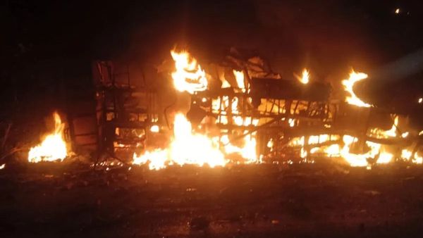 ମଧ୍ୟପ୍ରଦେଶ ବସ ଦୁର୍ଘଟଣା ; ୧୨ ଯାତ୍ରୀ ଜୀବନ୍ତ ଦଗ୍ଧ, ୧୪ ଗୁରୁତର