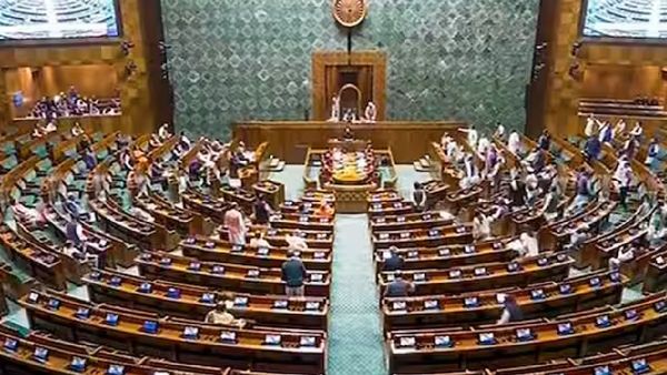 ବିରୋଧୀ ଶୂନ୍ୟ ହେବ ସଂସଦ, ଆଜି ବି ଦୁଇ ସାଂସଦ ଲୋକ ସଭାରୁ ନିଲମ୍ବିତ ?