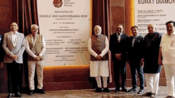 ବିଶ୍ୱର ସର୍ବବୃହତ ଅଫିସ ଡାଇମଣ୍ଡ ବୋର୍ସର ଉଦଘାଟନ କଲେ ପ୍ରଧାନମନ୍ତ୍ରୀ ମୋଦୀ