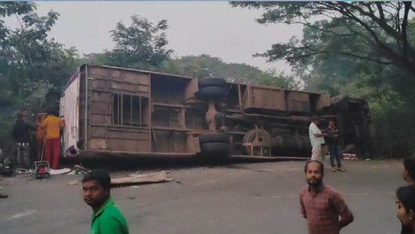 ତପ୍ତପାଣି ଘାଟିରେ ଓଲଟିଲା ପିକ୍‌ନିକ୍‌ ବସ୍‌, ୩୫ ଗୁରୁତର