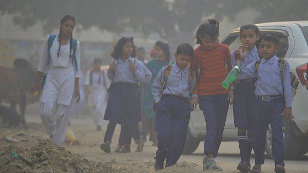 ଏହି ସ୍କୁଲକୁ ବୋମାରେ ଉଡାଇବାକୁ ମିଳିଲା ଧମକ, ଛାତ୍ରଛାତ୍ରୀଙ୍କ ମଧ୍ୟରେ ଆତଙ୍କ ଖେଳିଯାଇଛି