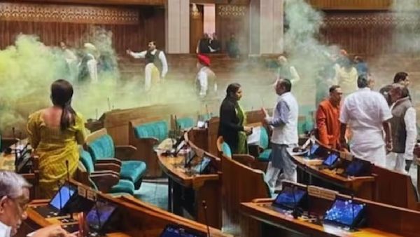 ପାର୍ଲାମେଣ୍ଟ ସୁରକ୍ଷା ତ୍ରୁଟି, ବେଙ୍ଗାଲୁରୁରେ ଅଟକ ଥିବା ପୁଲିସ ଅଧିକାରୀଙ୍କ ପୁଅକୁ ଗିରଫ କଲା ପୋଲିସ୍