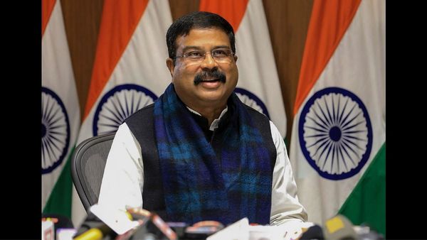 ଦେଶରେ ପୁଣି ମୋଦି ସରକାର ଆସିବା ଜରୁରୀ ବୋଲି କହିଲେ ଧର୍ମେନ୍ଦ୍ର, ପ୍ରତି ବୁଥରୁ ୫୦ ପ୍ରତିଶତ ଭୋଟ ଟାର୍ଗେଟ 