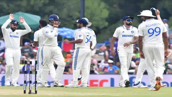 IND vs ENG: ଇଂଲଣ୍ଡ ବିପକ୍ଷ ଶେଷ ସିରିଜରୁ ଟିମ୍ ଇଣ୍ଡିଆରେ ବଡ ପରିବର୍ତ୍ତନ ? ଏହି ୧୦ ଖେଳାଳିଙ୍କୁ ଦଳରେ ଦେଖିବାକୁ ମିଳିବନି