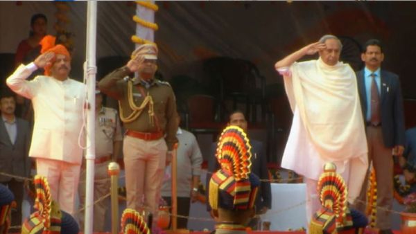 ରାଜ୍ୟସ୍ତରୀୟ ସାଧାରଣତନ୍ତ୍ର ଦିବସ:ପତାକା ଉତ୍ତୋଳନ କଲେ ରାଜ୍ୟପାଳ ରଘୁବର ଦାସ