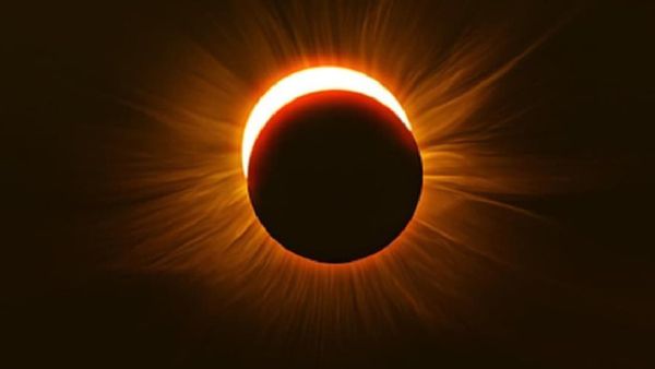 Chandra Grahan 2024: ହୋଲି ଦିନ ଲାଗିବା ପାଇଁ ଯାଉଛି ଚନ୍ଦ୍ର ଗ୍ରହଣ, ଏହା ଭାରତରେ ଦୃଶ୍ୟମାନ...