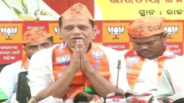 ପଦ୍ମ ଧରିଲେ ପ୍ରଦୀପ ପାଣିଗ୍ରାହୀ: ବିଜେପି ପାର୍ଟି ଅଫିସରେ ଦଳରେ ମିଶିଲେ ପ୍ରଦୀପ