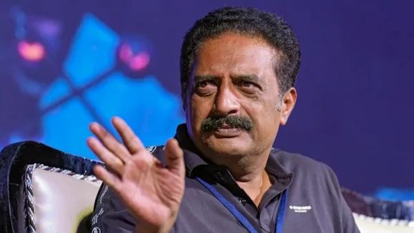 ଯିଏ ୪୨୦ କରିଛି ସିଏ ପୁଣି ୪୦୦ ପାର କଥା କହୁଛନ୍ତି ..... ଏଭଳି କିଛି କହି ବିଜେପିକୁ ଟାର୍ଗେଟ କଲେ ପ୍ରକାଶ ରାଜ୍‌