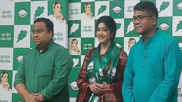 ବିଜେଡିରେ ମିଶିଲେ ବର୍ଷା ପ୍ରିୟଦର୍ଶିନୀ; କୋଉଠି ମିଳିବ ଟିକେଟ ?