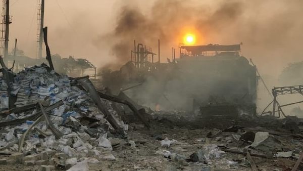 କେମିକାଲ୍ ଫ୍ୟାକ୍ଟ୍ରୀରେ ବିସ୍ଫୋରଣ: ୫ ଜଣଙ୍କ ମୃତ୍ୟୁ