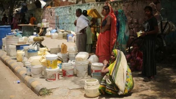 ଦିଲ୍ଲୀରେ ଭୟଙ୍କର ହେଲା ଜଳ ସଙ୍କଟ