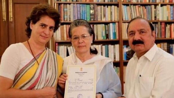 ନାମାଙ୍କନ ଭରିଲେ ଆମେଠୀ ଲୋକସଭା କଂଗ୍ରେସ ପ୍ରାର୍ଥୀ କିଶୋରୀ ଲାଲ ଶର୍ମା