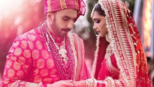 ପ୍ରଥମ ଥର ବେବି ବମ୍ପ ସହ ଫଟୋ ଦୀପିକାଙ୍କ