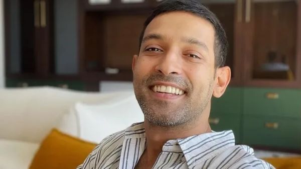 ବିବାଦରେ Vikrant Massey, ୪୫୦ ଟଙ୍କା ଦେବା ପାଇଁ କଲେ ମନା ! ଦେଖନ୍ତୁ ଭିଡିଓ