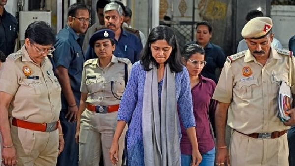 କେଜ୍ରିୱାଲଙ୍କ ଘରେ ସ୍ୱାତୀ ମାଲିୱାଳଙ୍କୁ ମାରପିଟ୍ ମାମଲା: ଯାଞ୍ଚ କରିବ SIT