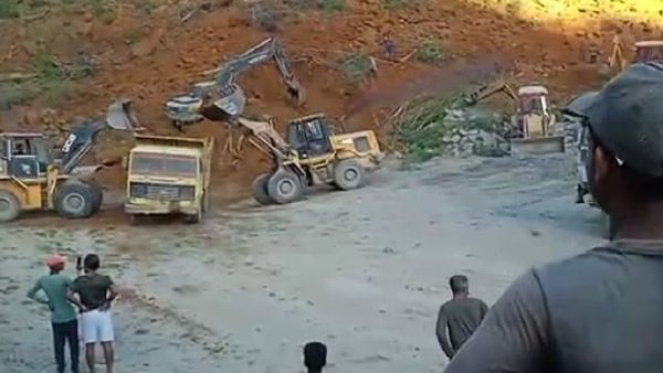 ପଥର ଖଣିରେ ଭୂସ୍ଖଳନ, ୧୦ ମୃତ