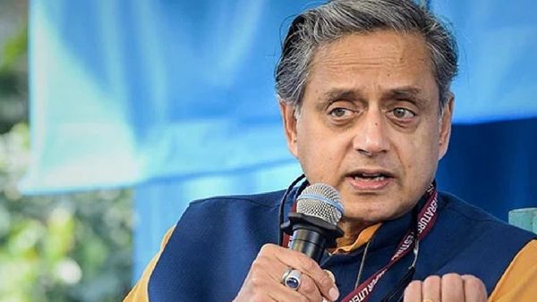 ସୁନା ଚୋରା ଚାଲାଣ ମାମଲାରେ ମୁହଁ ଖୋଲିଲେ ଶଶି ଥରୁର