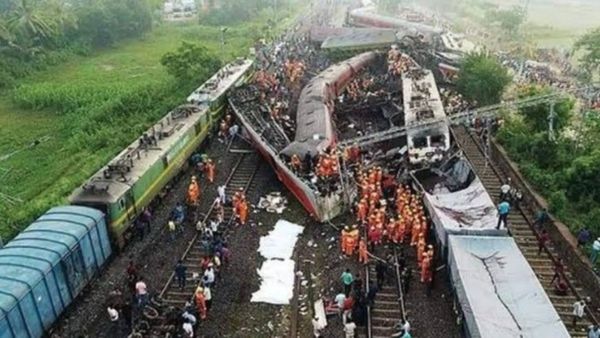 ବାହାନାଗା ଟ୍ରେନ୍ ଟ୍ରାଜେଡି; କରମଣ୍ଡଳର ରକ୍ତ ଭୋଜିକୁ ପୂରିଲା ବର୍ଷେ, ଆଜି ବି ମନେ ପଡିଲେ ...