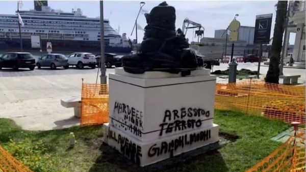 ମୋଦିଙ୍କ ଗସ୍ତ ପୂର୍ବରୁ ଖାଲିସ୍ତାନୀ ଭାଙ୍ଗିଲେ ମହାତ୍ମା ଗାନ୍ଧିଙ୍କ ମୂର୍ତ୍ତି