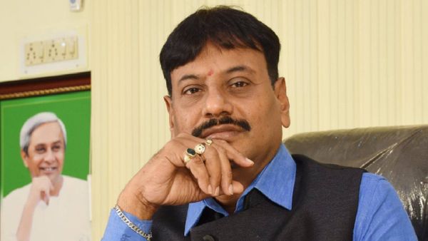 SCBରୁ ଡିସଚାର୍ଜ ହେଲେ ଖୋର୍ଦ୍ଧା ବିଧାୟକ ପ୍ରଶାନ୍ତ ଜଗଦେବ